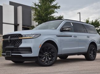 New 2026 Lincoln Navigator Reserve w/ Jet Appearance Package AWD/4WD video 1