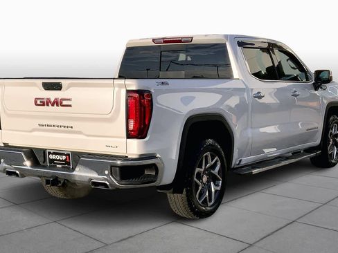 Used 2024 GMC Sierra 1500 SLT image 12