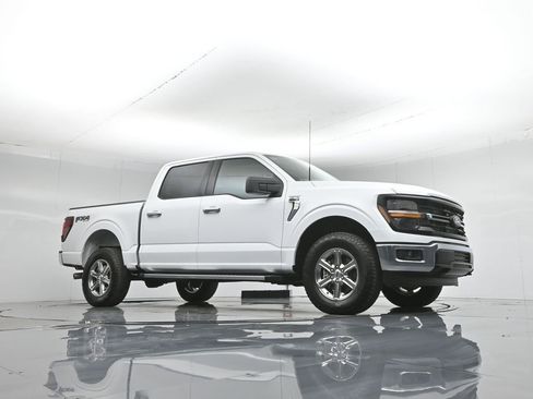 Used 2025 Ford F150 XLT w/ Equipment Group 301A Standard image 4