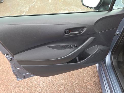 Certified 2025 Toyota Corolla LE image 14