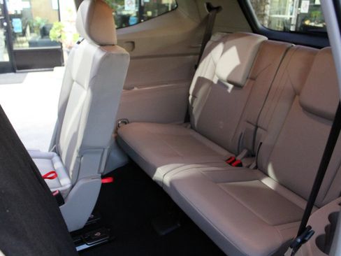 Used 2018 Volkswagen Atlas SE FWD image 26