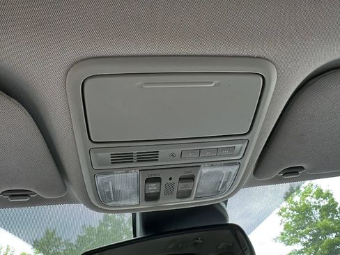 Used 2015 Honda Odyssey Touring image 46
