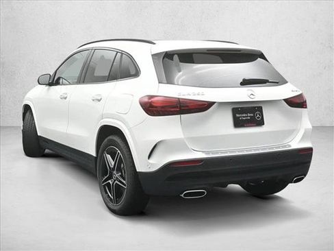 New 2026 Mercedes-Benz GLA 250 4MATIC image 3