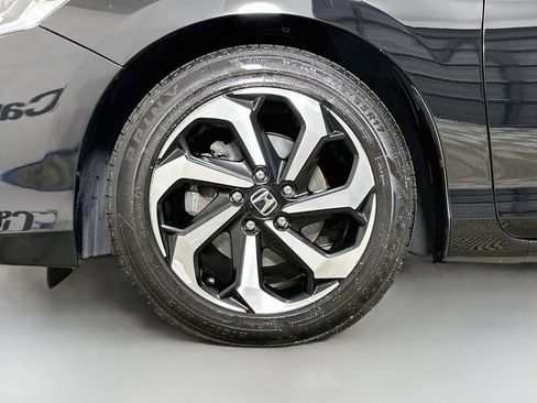 Used 2017 Honda Accord EX-L image 37
