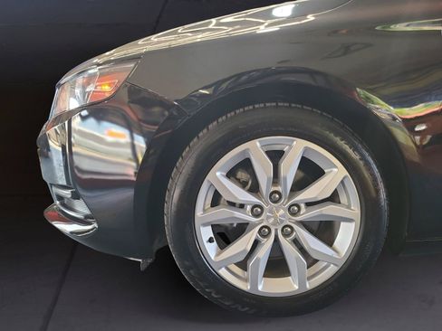 Used 2019 Chevrolet Impala LT FWD image 9