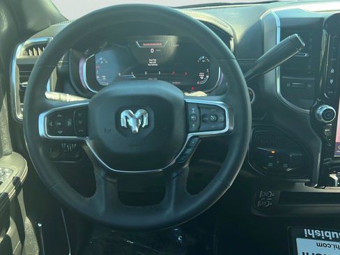 Used 2026 RAM 2500 Laramie AWD/4WD image 12