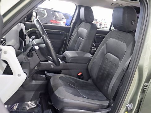 Used 2020 Land Rover Defender 110 SE image 30
