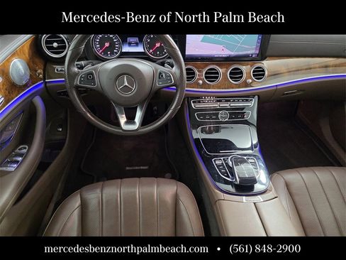 Used 2018 Mercedes-Benz E 400 4MATIC Wagon image 11