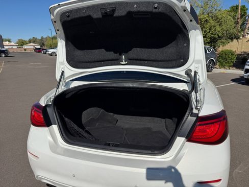 Used 2015 INFINITI Q70 3.7 w/ Deluxe Touring Package image 34