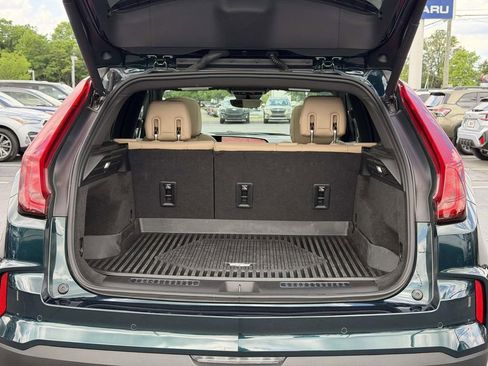 Used 2024 Cadillac XT4 Premium Luxury w/ Technology Package AWD/4WD image 14
