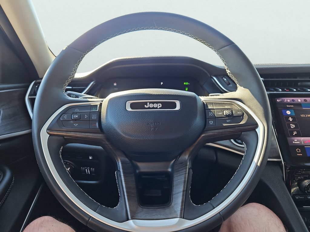 Used 2023 Jeep Grand Cherokee 4WD 4xe image 34