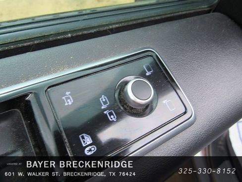Used 2020 Land Rover Range Rover HSE image 17