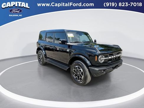 Certified 2025 Ford Bronco Outer Banks AWD/4WD image 2