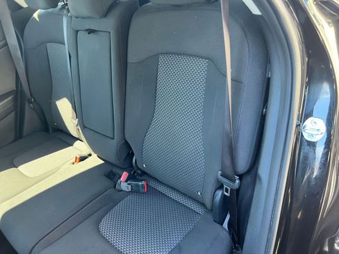 Used 2025 Kia Sportage LX image 32