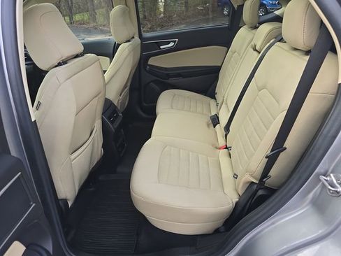 Used 2021 Ford Edge SEL w/ Convenience Package image 19