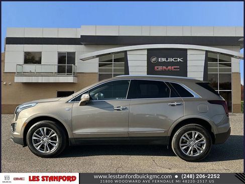 Used 2023 Cadillac XT5 Premium Luxury image 2