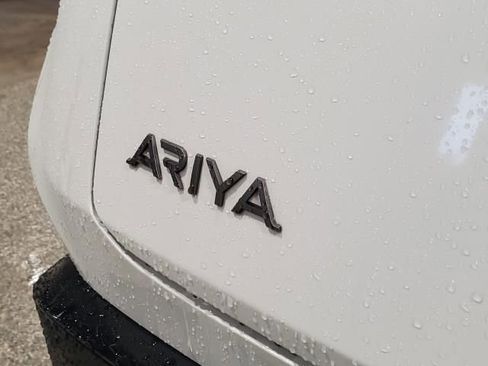 Used 2024 Nissan Ariya AWD image 16
