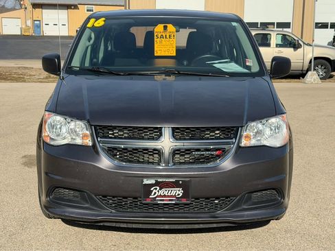 Used 2016 Dodge Grand Caravan American Value Package image 2