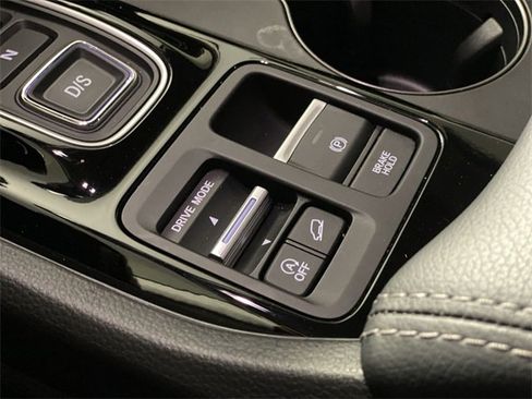 Used 2023 Honda Pilot EX-L image 40