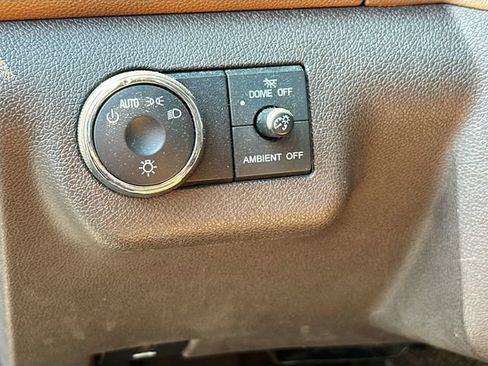 Used 2015 Buick Enclave Leather AWD/4WD image 8