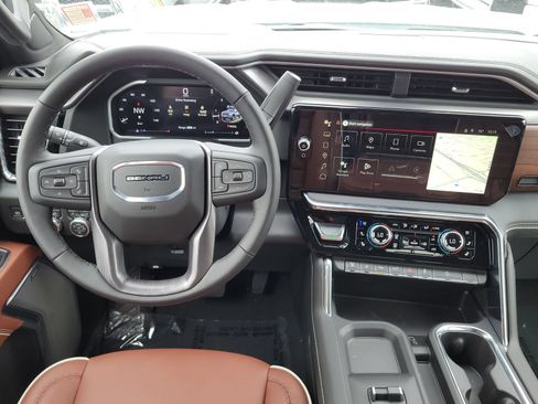 New 2026 GMC Sierra 3500 Denali Ultimate AWD/4WD image 8