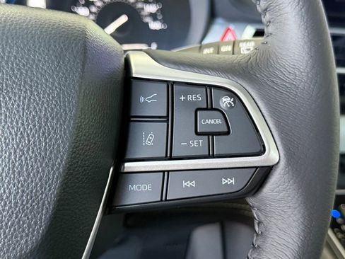 New 2026 Toyota Sienna XLE image 25