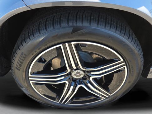 New 2026 Mercedes-Benz GLE 450 4MATIC image 16