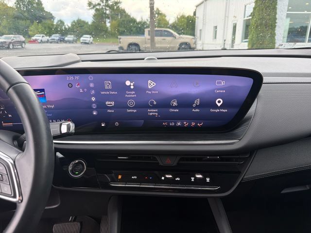 Used 2024 Buick Envision Preferred AWD/4WD image 24