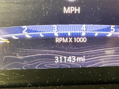 Used 2023 Jeep Grand Cherokee L Laredo image 16