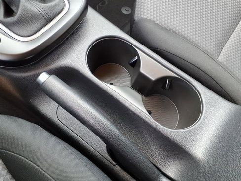 Used 2025 Kia Soul LX w/ LX Technology Package FWD image 28