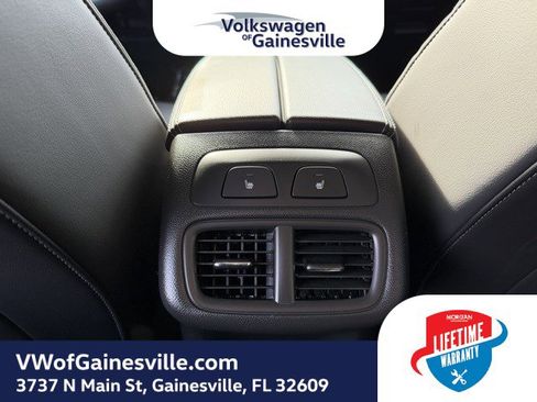 Used 2025 Buick Envision Avenir image 12