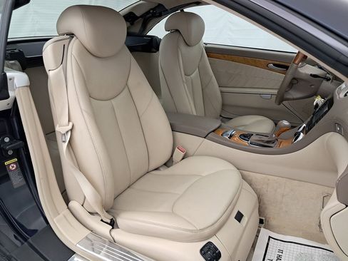 Used 2007 Mercedes-Benz SL 600 image 42