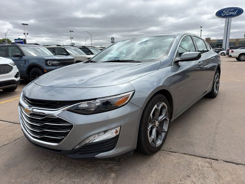 Used 2024 Chevrolet Malibu LT FWD image 1