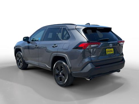 Used 2025 Toyota RAV4 XLE FWD image 3