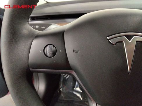 Used 2023 Tesla Model 3 Standard Range image 11