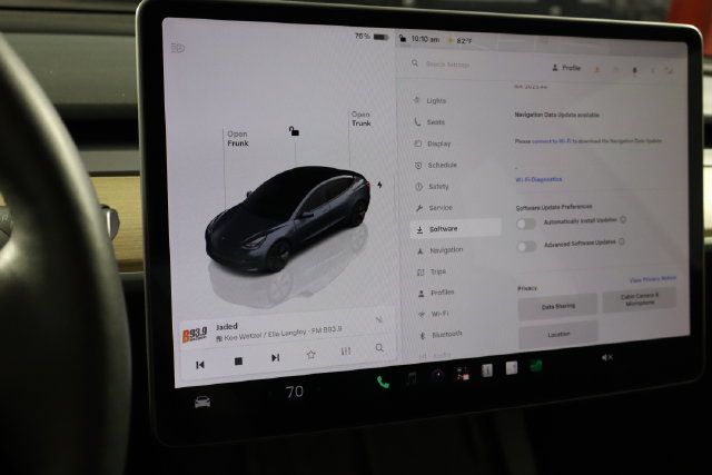 Used 2023 Tesla Model 3 Standard Range RWD image 33