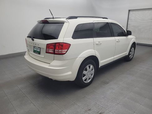 Used 2019 Dodge Journey SE FWD image 9