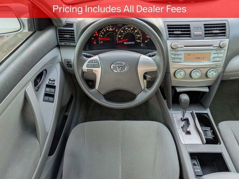 Used 2007 Toyota Camry LE FWD image 16