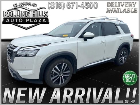 Used 2024 Nissan Pathfinder Platinum AWD/4WD image 1