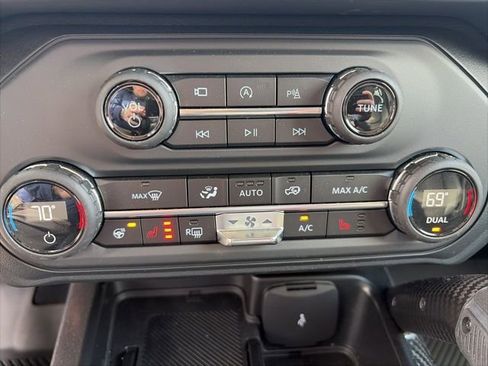 Used 2025 Ford Bronco Raptor w/ Interior Carbon Fiber Pack image 19