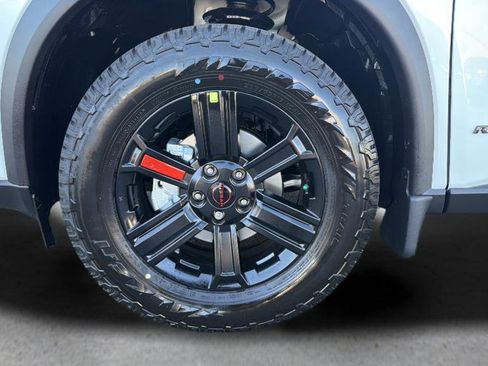 New 2026 Nissan Rogue SV AWD/4WD image 28