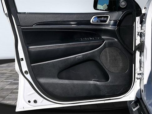 Used 2018 Jeep Grand Cherokee Trailhawk w/ Trailhawk Luxury Group image 24