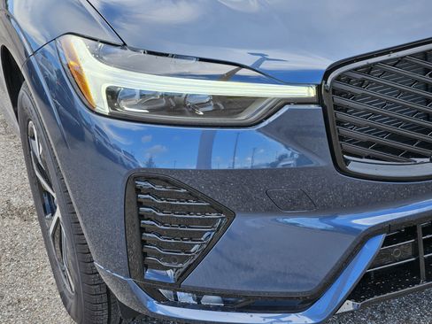 New 2026 Volvo XC60 B5 Core w/ Protection Package image 9