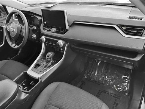 Used 2024 Toyota RAV4 LE image 18