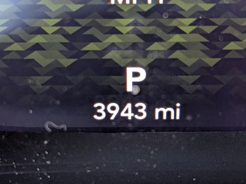 Used 2024 Jeep Wrangler Sahara w/ Safety Group image 17