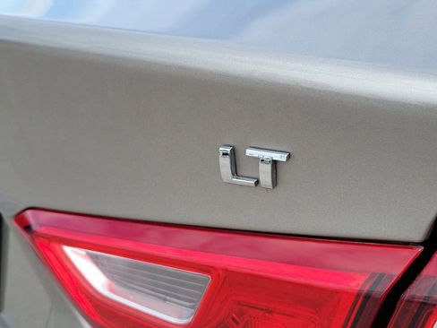 Used 2023 Chevrolet Malibu LT FWD image 6