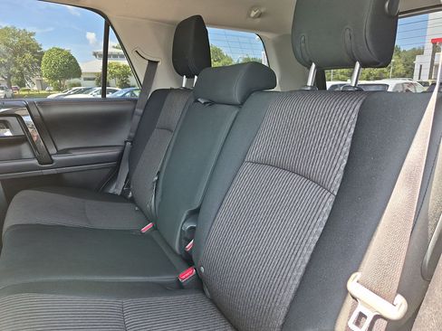 Used 2020 Toyota 4Runner TRD Off-Road AWD/4WD image 28