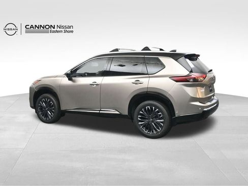 New 2026 Nissan Rogue Platinum w/ Platinum Premium Package AWD/4WD image 3
