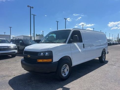 New 2026 Chevrolet Express 2500 Extended w/ Driver Convenience Package RWD image 7