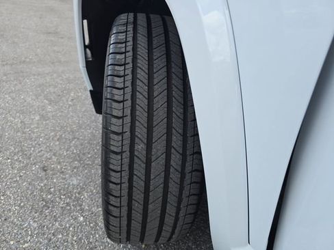 New 2026 GMC Terrain Denali w/ LPO, Floor Liner Package AWD/4WD image 31